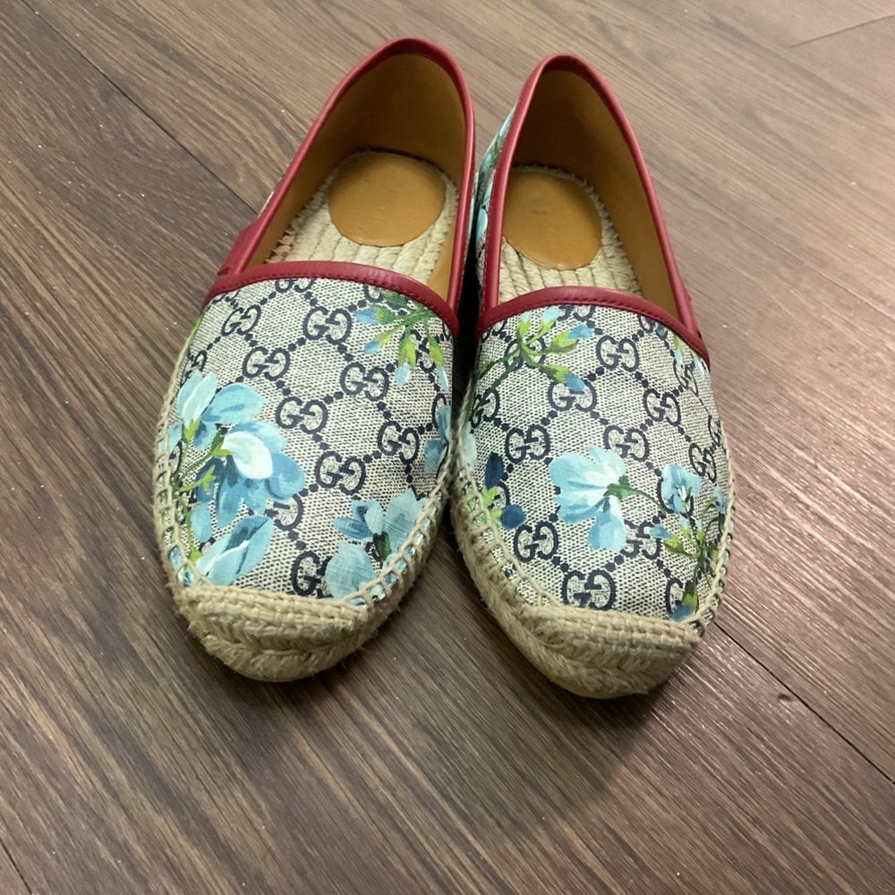 Gucci Red and Blue Espadrilles with Patterned Design